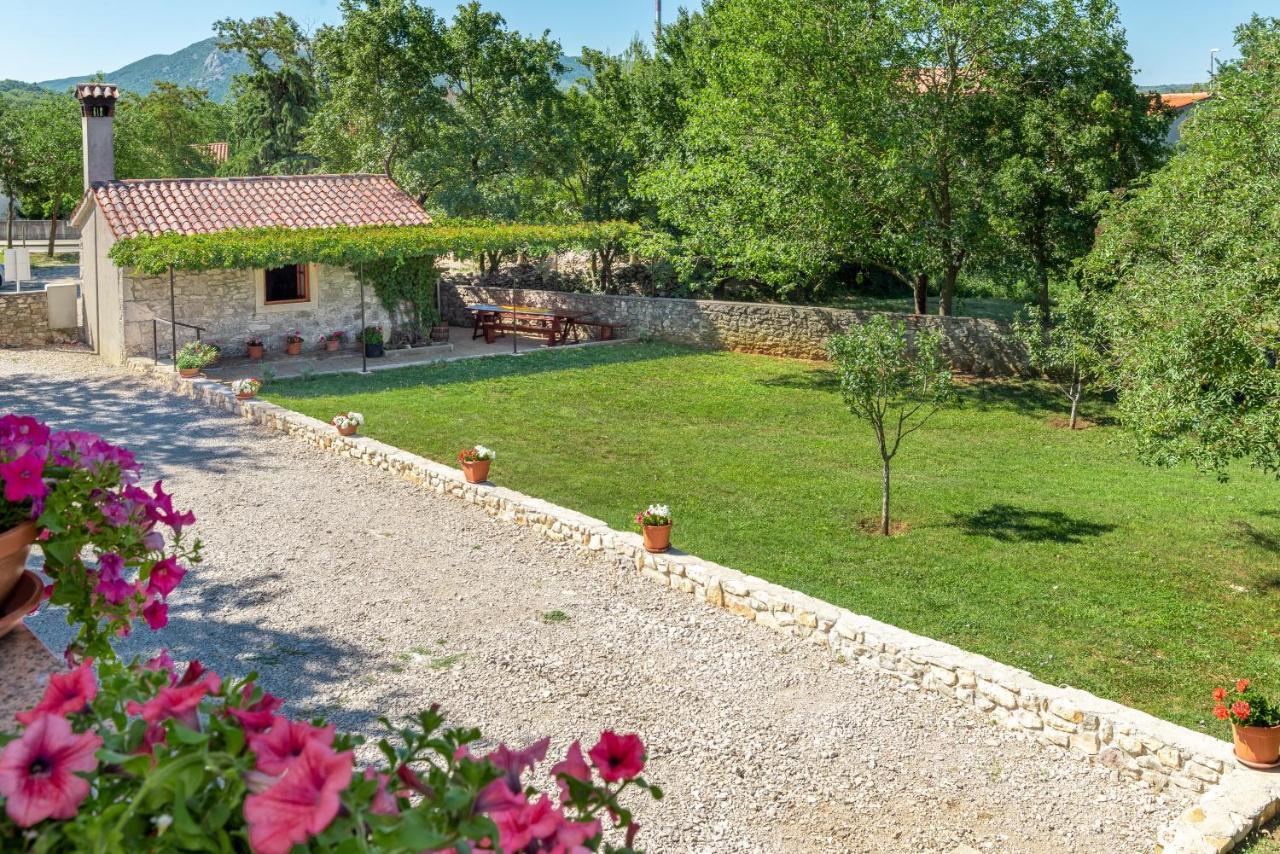 Apartmani Antonija Vozilici Εξωτερικό φωτογραφία