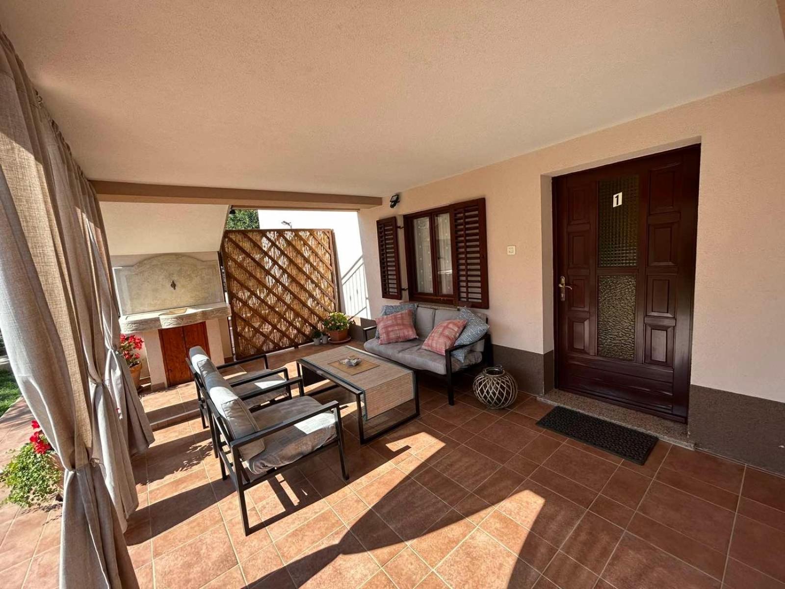 Apartmani Antonija Vozilici Εξωτερικό φωτογραφία